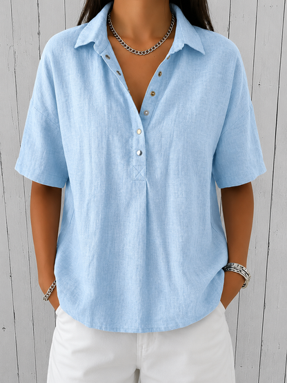 Ava | Blusa con Collo e Dettagli a Bottone